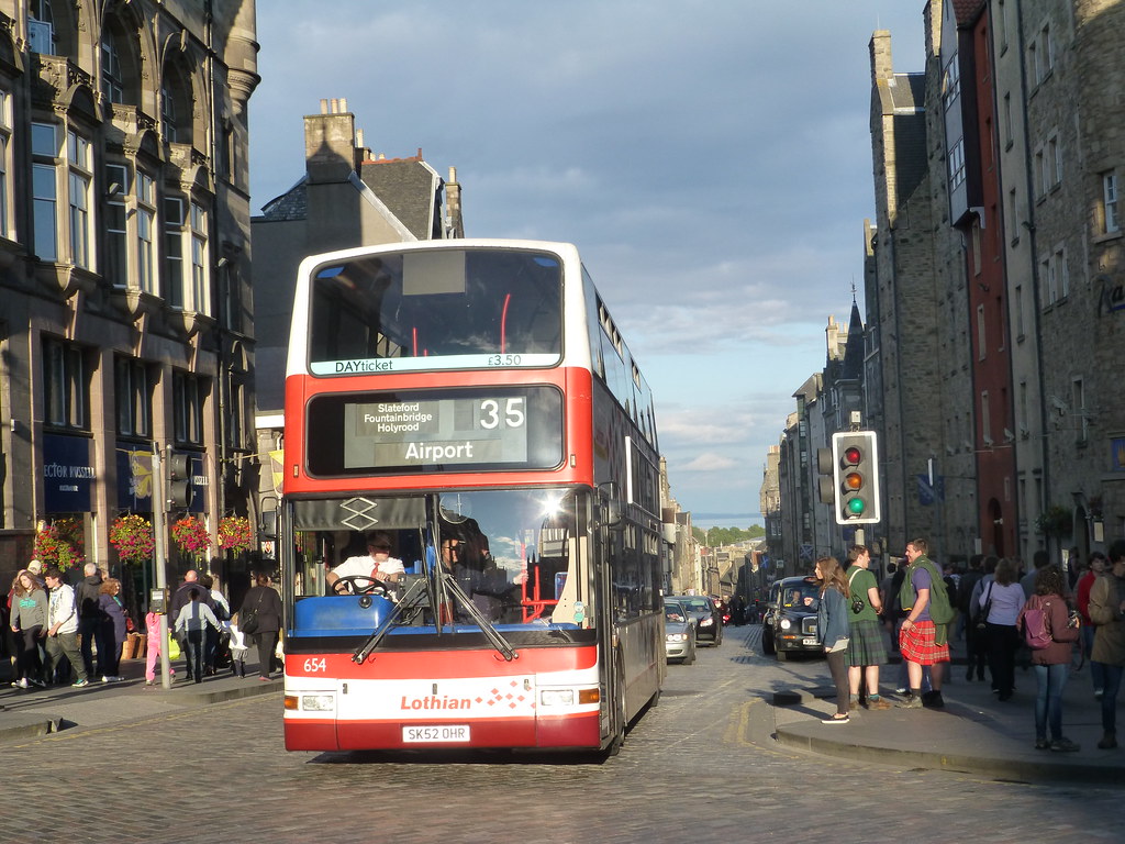 Lothian bus on the Royal Mile, Edinburgh